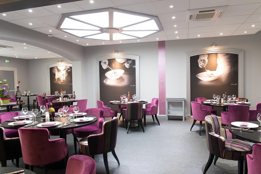 Logis Hotel De France Restaurant Le Lucullus Montmorillon Exterior foto
